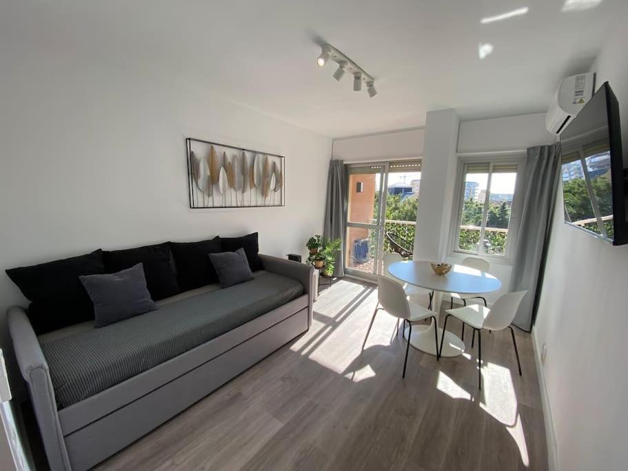 Apt Moderno Con Vistas, Recepcion 24 Hs Y Piscinas 贝纳尔马德纳 外观 照片