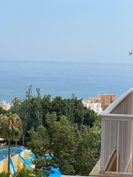 Apt Moderno Con Vistas, Recepcion 24 Hs Y Piscinas 贝纳尔马德纳 外观 照片