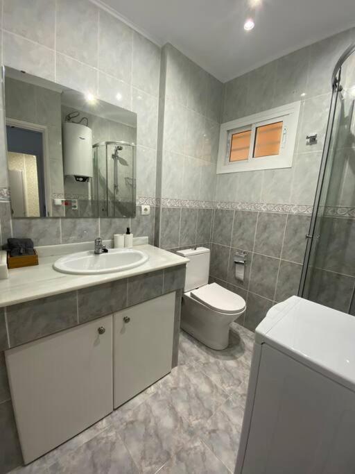 Apt Moderno Con Vistas, Recepcion 24 Hs Y Piscinas 贝纳尔马德纳 外观 照片