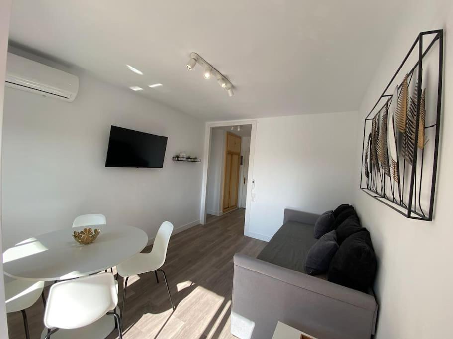 Apt Moderno Con Vistas, Recepcion 24 Hs Y Piscinas 贝纳尔马德纳 外观 照片