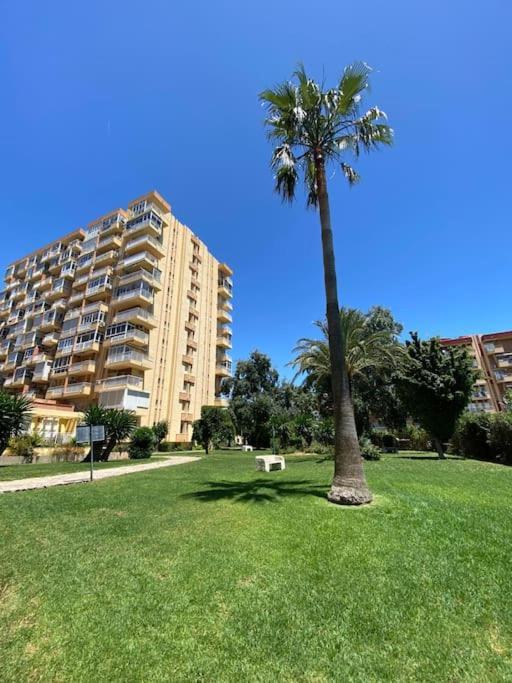 Apt Moderno Con Vistas, Recepcion 24 Hs Y Piscinas 贝纳尔马德纳 外观 照片