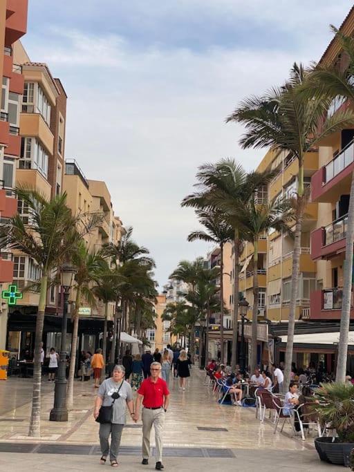 Apt Moderno Con Vistas, Recepcion 24 Hs Y Piscinas 贝纳尔马德纳 外观 照片