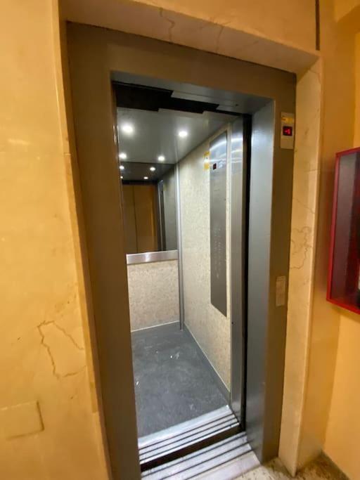 Apt Moderno Con Vistas, Recepcion 24 Hs Y Piscinas 贝纳尔马德纳 外观 照片